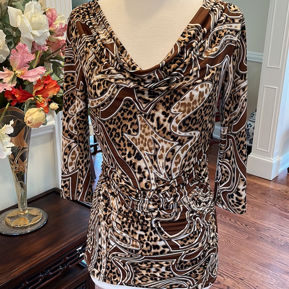 Carmen Marc Valvo Top with 3/4 Sleeves and Ruching - Size Small - EUC